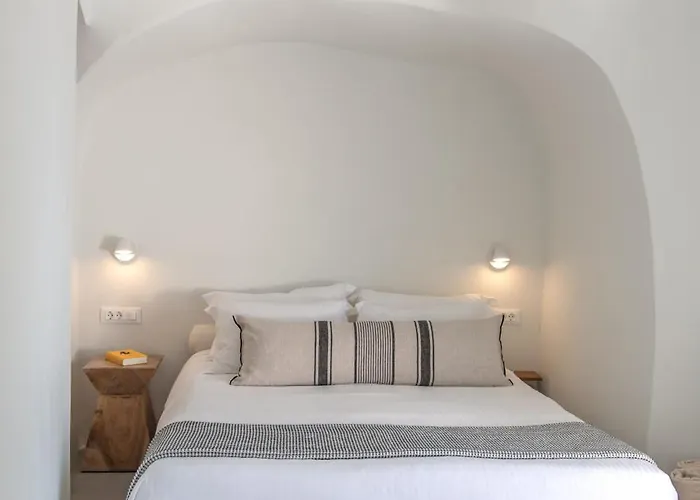 Native Eco * Imerovigli (Santorini)