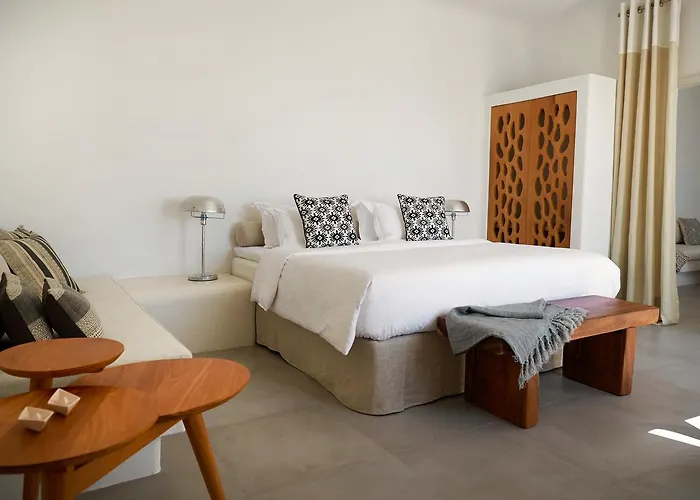 Native Eco Villa Imerovigli (Santorini)