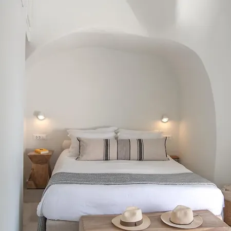 Native Eco * Imerovigli (Santorini)