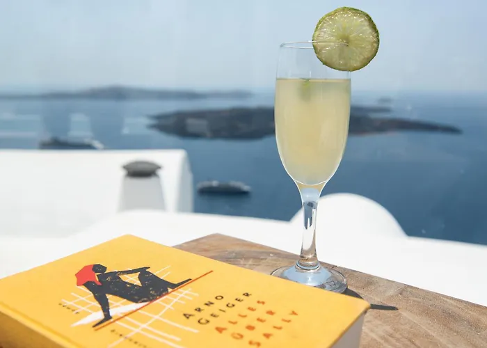 Native Eco Imerovigli (Santorini)