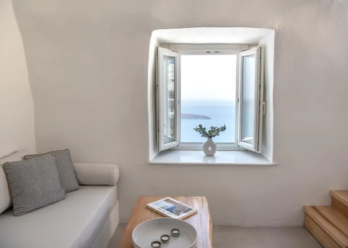 Native Eco Imerovigli (Santorini)