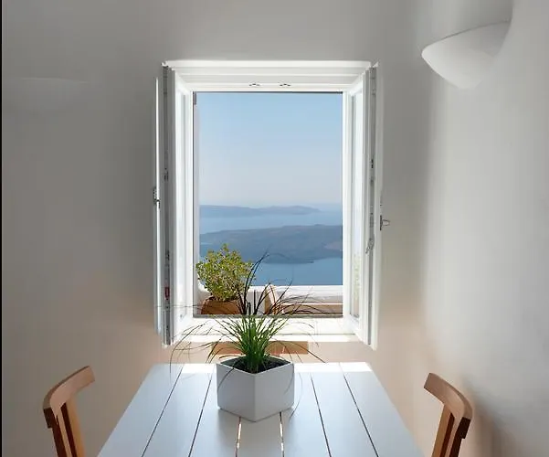 Native Eco Willa Imerovigli (Santorini)